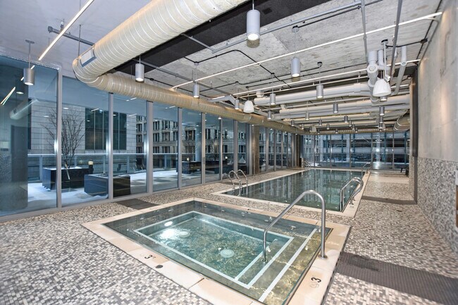 Building Photo - 60 E Randolph St