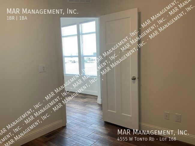 Building Photo - 4555 W Tonto Rd