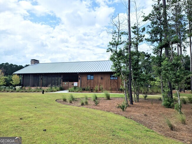 Building Photo - 114 Old Field Run