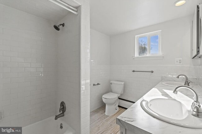 Building Photo - 6301 N Charles St