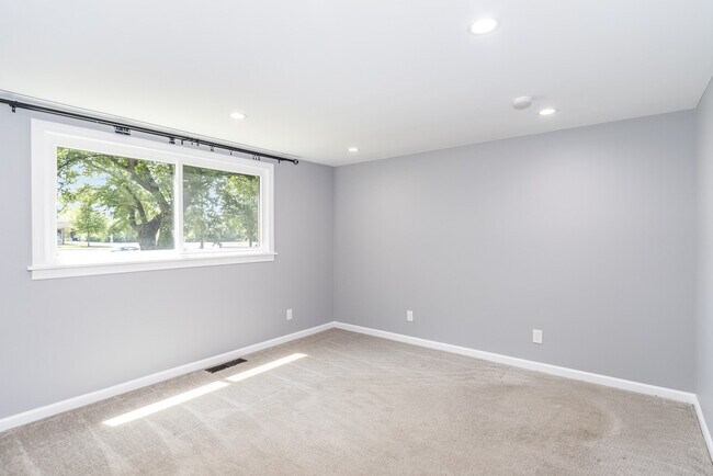 Building Photo - 3151 Caton Farm Rd