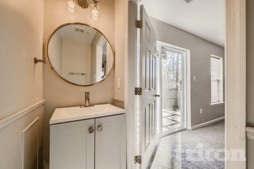 Building Photo - 4112 Brown Bark Cir