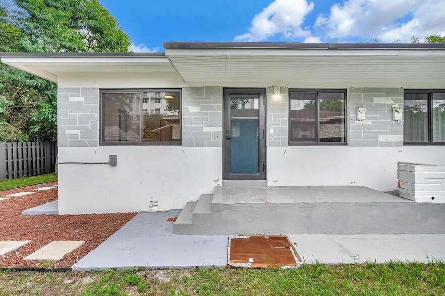 Building Photo - 173 NW 56th St