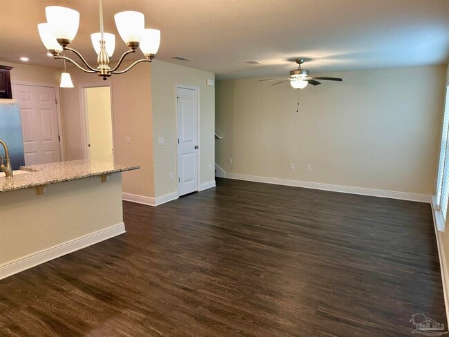 Building Photo - 5065 Peach Dr