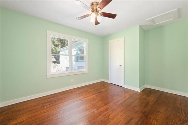 Building Photo - 300 Colson Ave