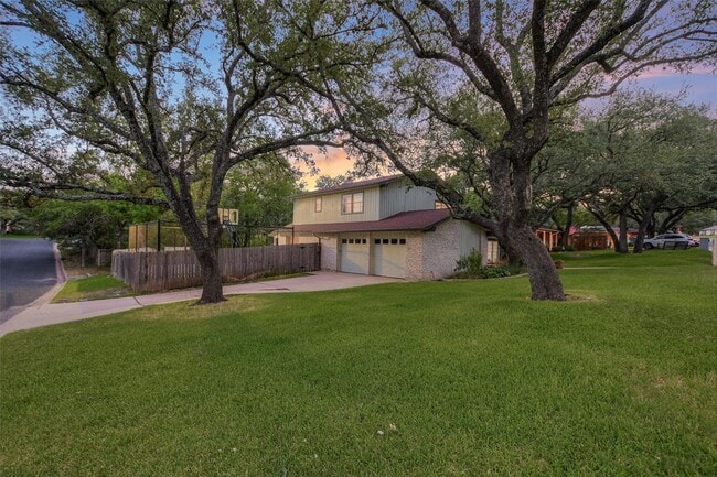 Building Photo - 7615 Rockpoint Dr