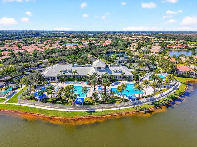 Building Photo - 2245 Sapphire Cir