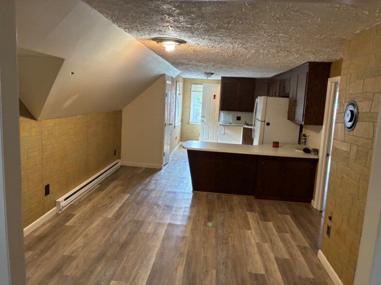 Building Photo - 5 Franklin St