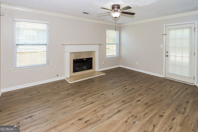 Building Photo - 843 Shoals Ct