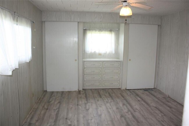 Building Photo - 1100 S Belcher Rd