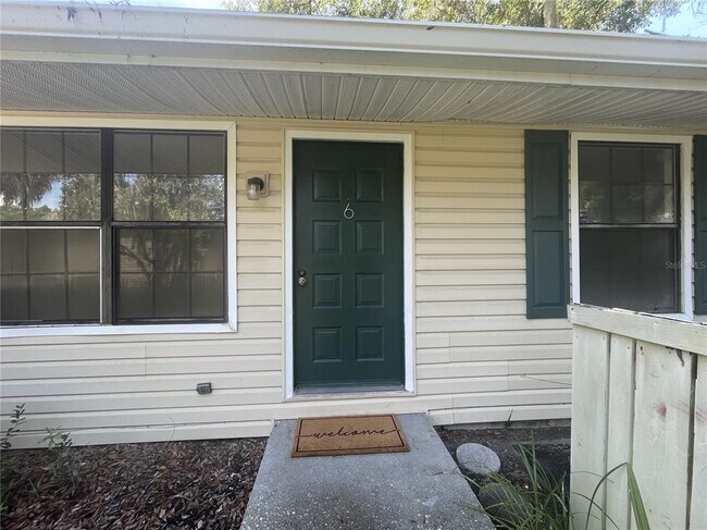 Building Photo - 2490 SW 14th Dr