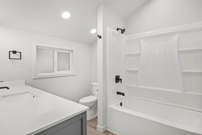 Building Photo - 8027 SW 103rd Ave
