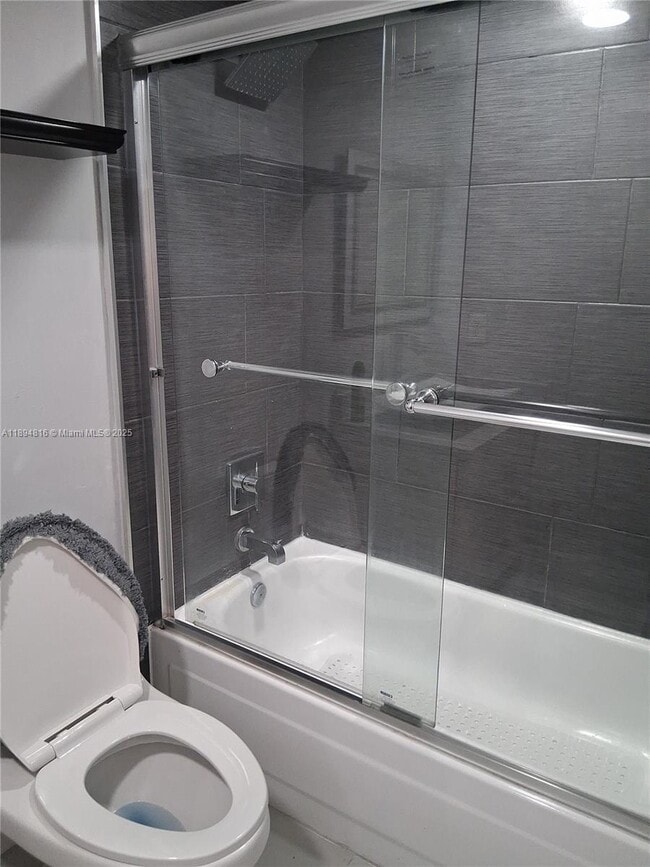 Building Photo - 10420 SW 158th Ct