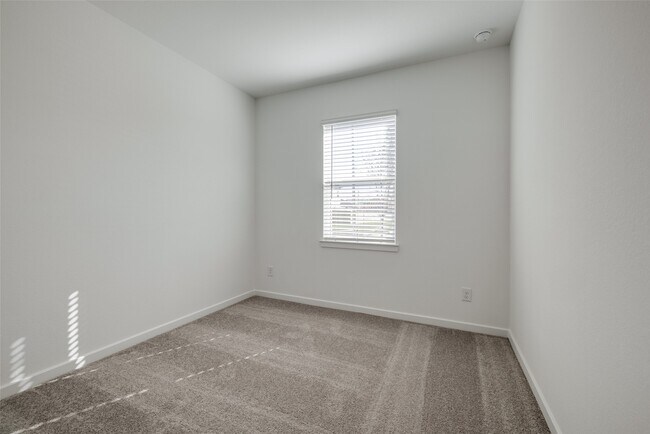 Building Photo - 9711 Westminster Mnr Dr