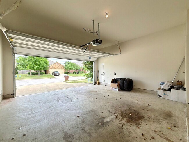 Building Photo - 877 Centerra Hills Cir