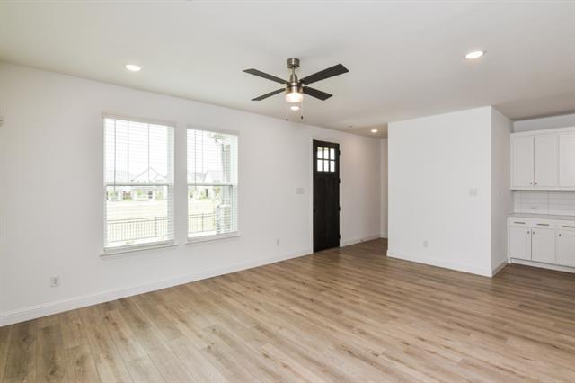 Building Photo - 8905 Stablehand Mews