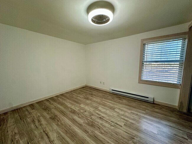 Building Photo - 248 Killingworth Turnpike