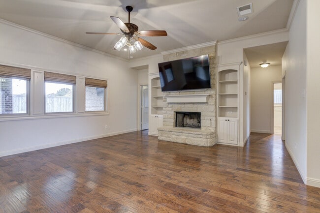 Building Photo - 803 Avenue S