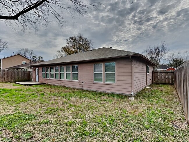 Building Photo - Great 3 Bed Home!!