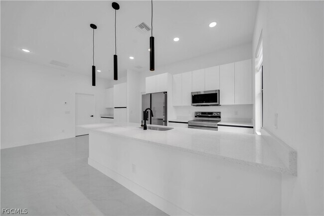 Building Photo - 2700 42nd St W