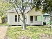 Building Photo - 420 St Rose Ave