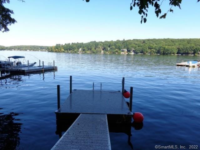 Primary Photo - 2 Lake Terrace Dr