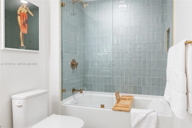 Building Photo - 159 NE 6th St