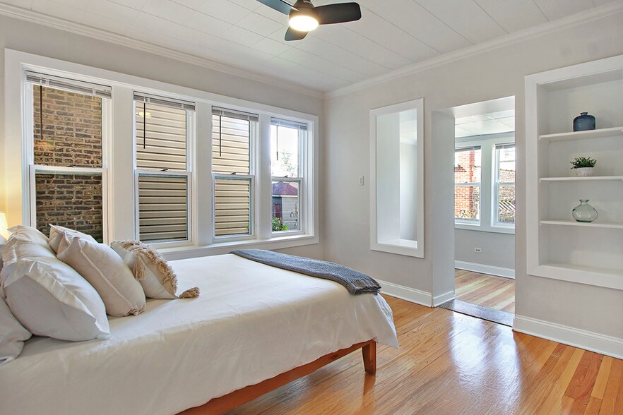 Building Photo - 7008 N Rockwell St