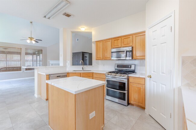 Building Photo - 12214 Meadow Ln Ct