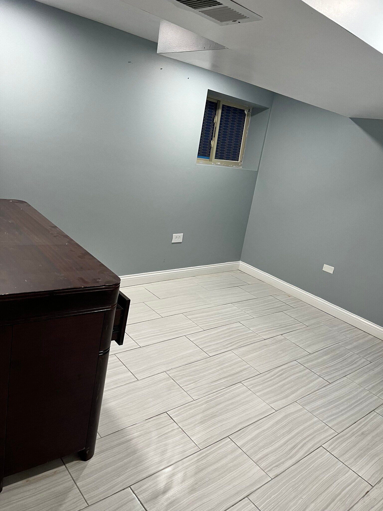 Building Photo - 6222 S Albany Ave