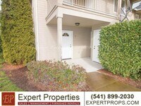 Building Photo - Clean and Upstairs 2 Bed, 2 Bath Apartment...