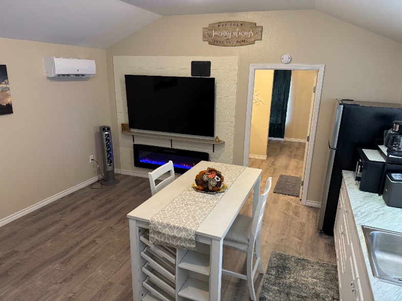 Building Photo - 2021 Co Rd 75