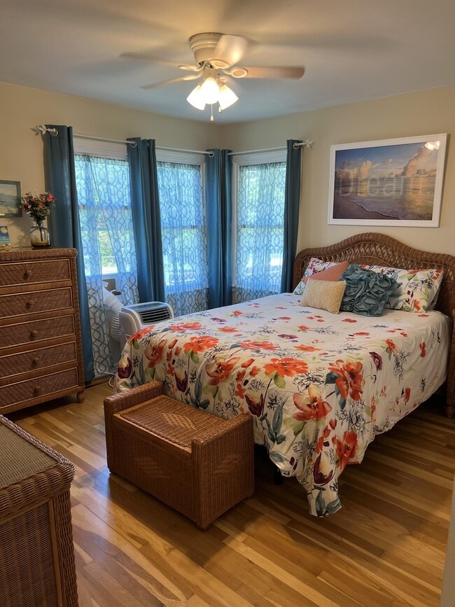 Building Photo - 601 E McKissock St