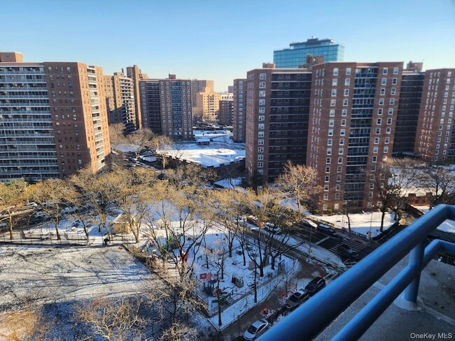 Building Photo - 62-54 97th Pl