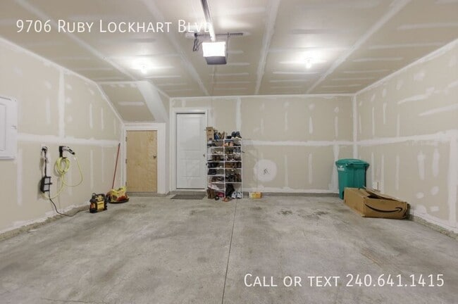 Building Photo - 9706 Ruby Lockhart Blvd