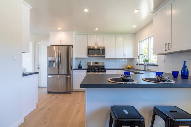 Building Photo - 15 Buckland Ct