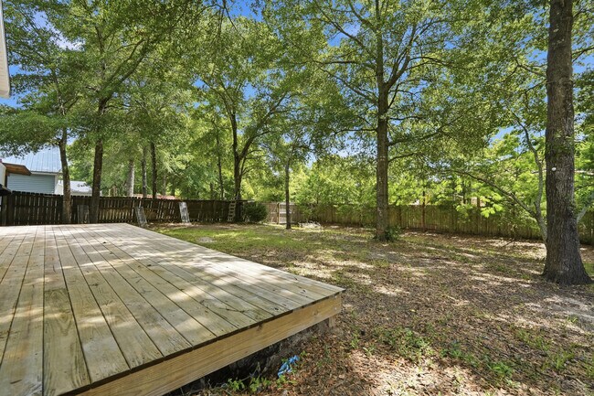 Building Photo - 357 Timber Wind Dr