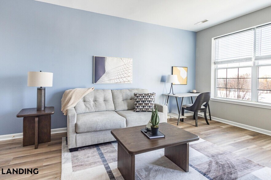 Building Photo - 100 River Park Dr