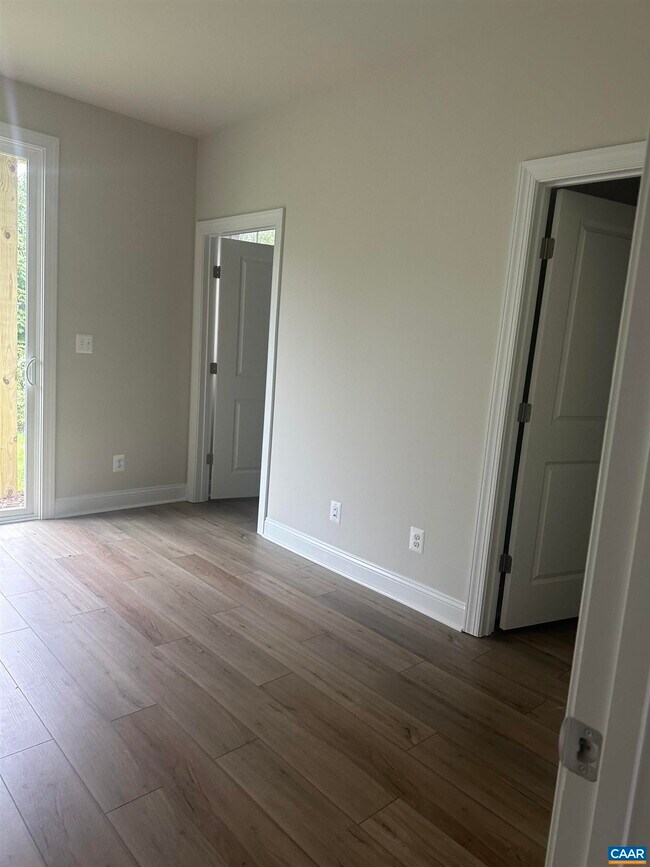 Building Photo - 2024 Calico Ct