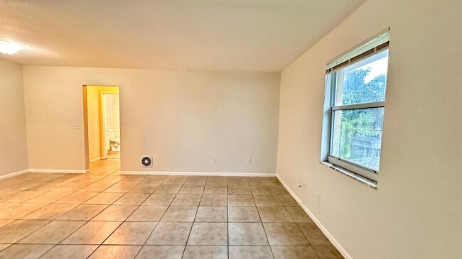 Building Photo - 1417 N Federal Hwy