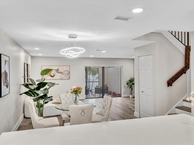 Building Photo - 1381 NW 99th Ave