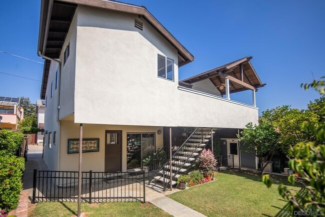 Building Photo - 324 D Ave