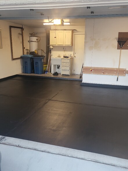 Building Photo - 9436 Quail Ridge Dr