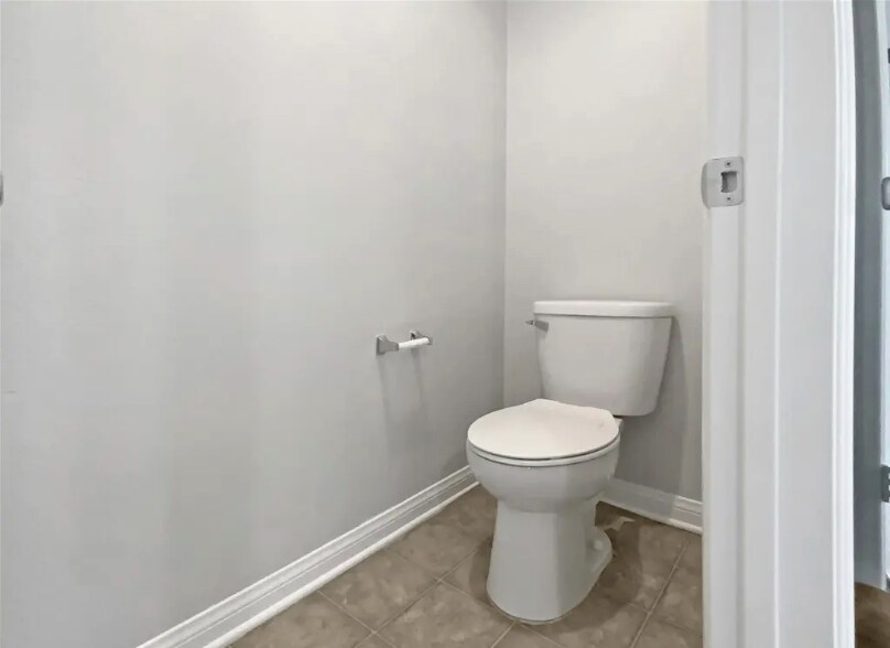 Building Photo - 31846 Victoria Pl