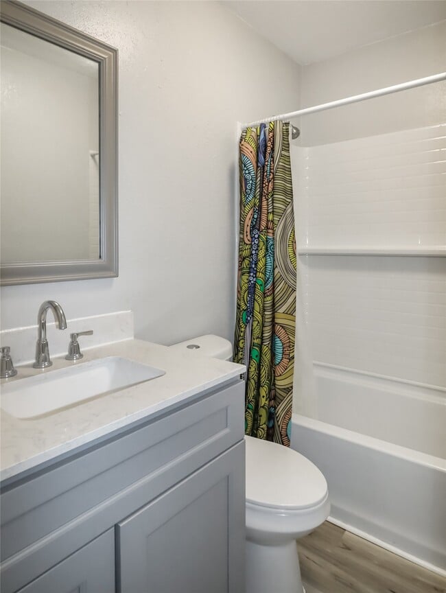 Building Photo - 6705 Speaker St