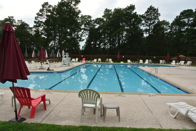 Building Photo - 7 Foxfire Blvd