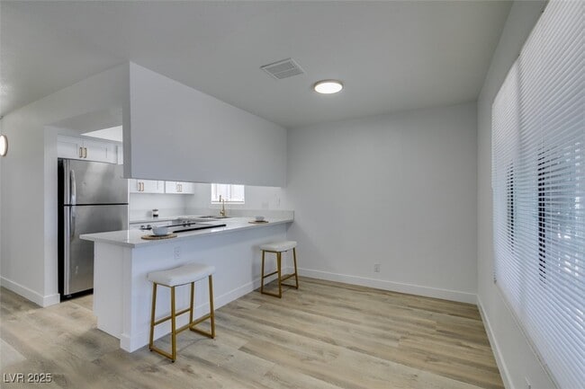Building Photo - 6932 Kilgore Dr