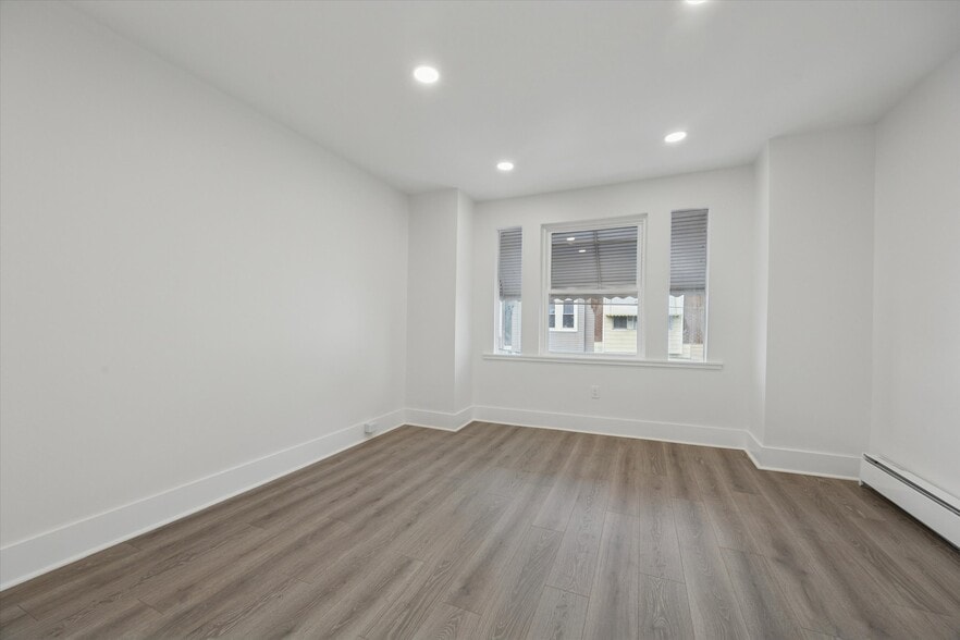 Building Photo - 3247 N Marston St