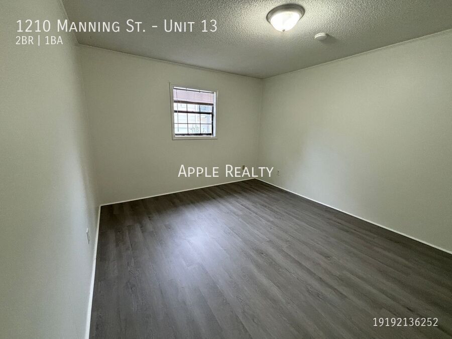 Building Photo - 1210 Manning St