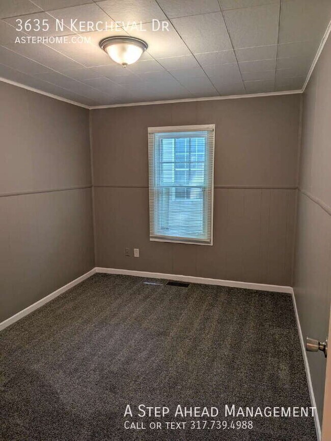 Building Photo - 3635 N Kercheval Dr